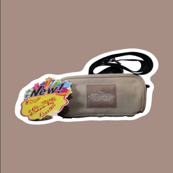 Marc Jacob’s Camera Bag - Picture 3 of 4